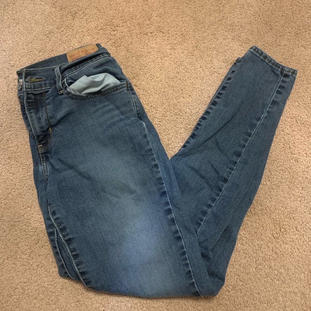Skinny jeans